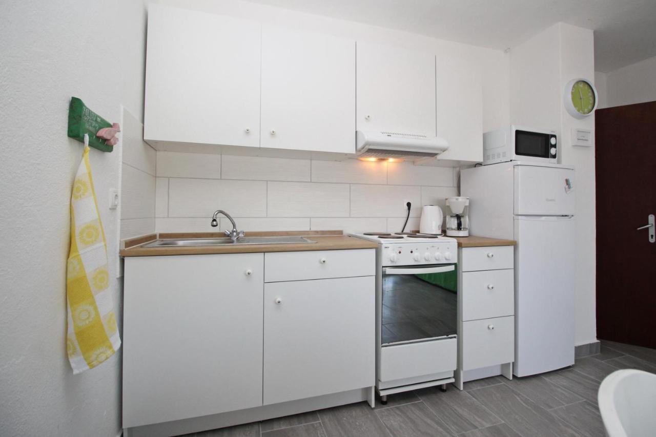 Rose 3 Apartment Baska (Krk)